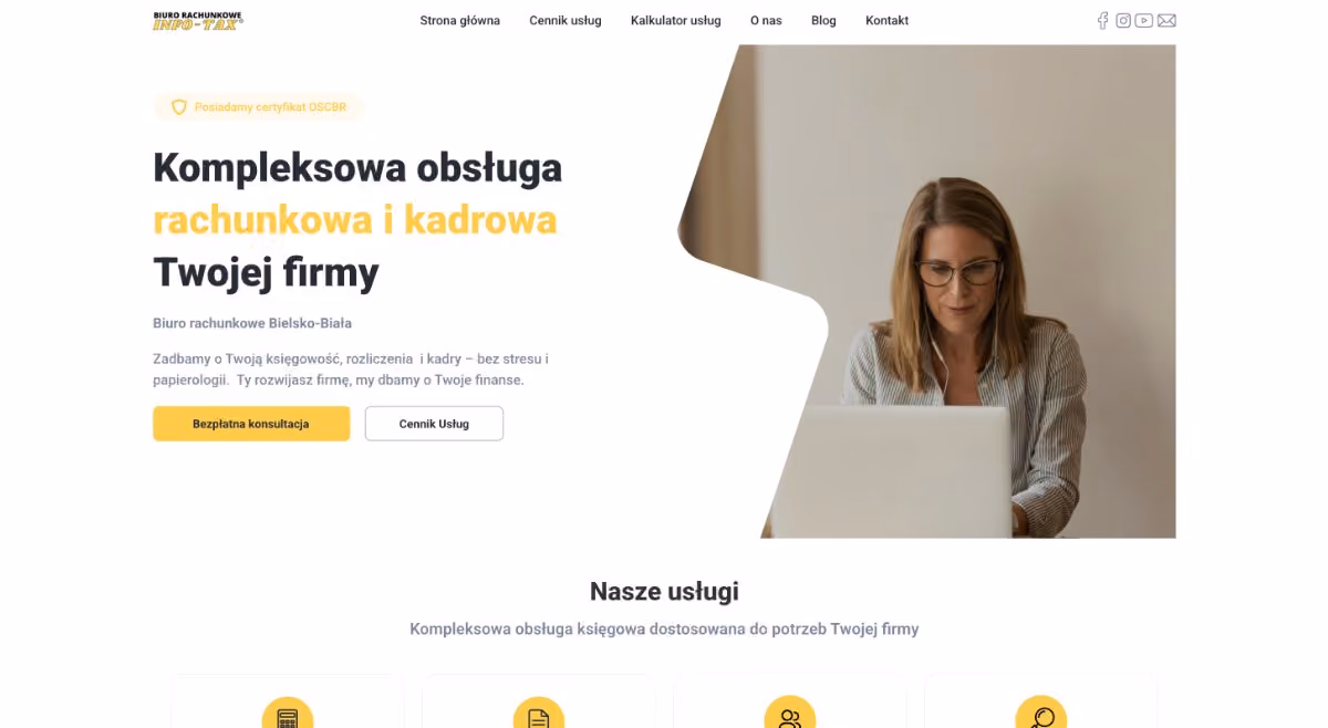Strona Info-Tax na laptopie